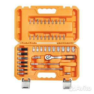 Набор головок и принадлежностей 1/4