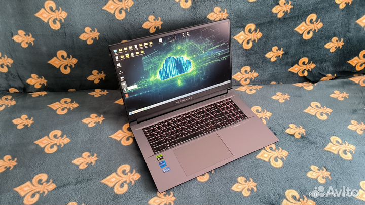 Игровой ноут Machenike L17 Pulsar XT i7/16/GTX4050