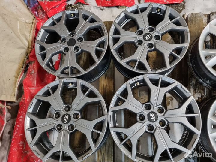 Комплект литых дисков Khomen