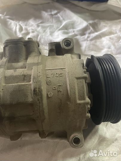 Компрессор кодниционера VW Golf mk5 2.0 2007