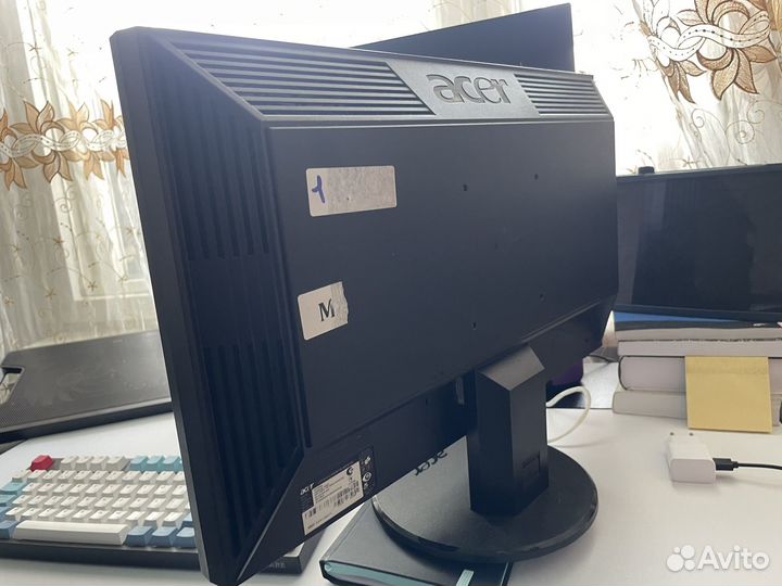 Монитор Acer 22 дюйма