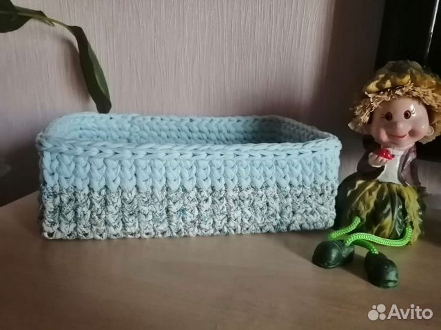 Вязаный короб из трикотажной пряжи