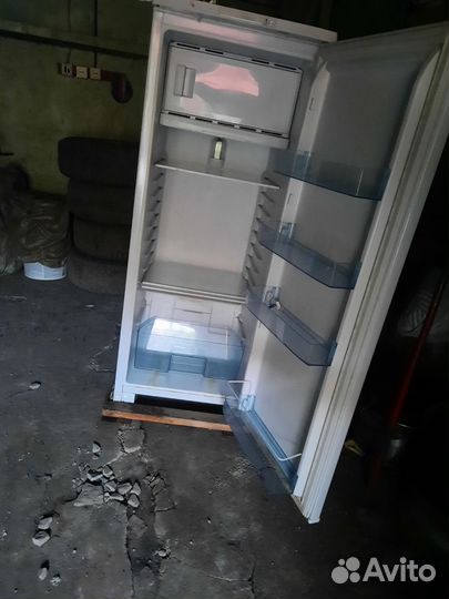 Холодильник маленький