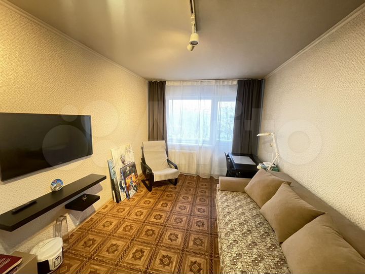 2-к. квартира, 43 м², 3/5 эт.