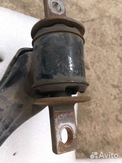 Задние нижние рычаги honda civic 4d