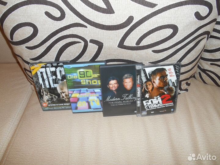 Продаю DVD - диски с фильмами,Видео - кассеты