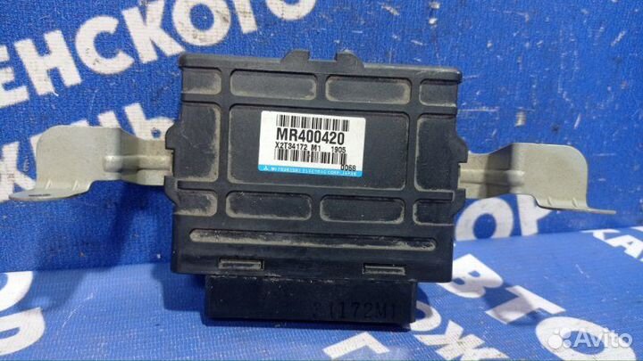 Блок управления abs Mitsubishi Pajero 3