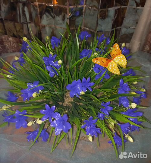 Композиции из искусственных цветов