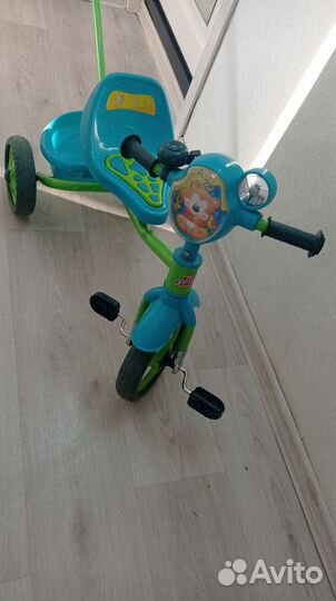 Детский 3х колесный велосипед с ручкой
