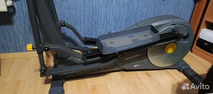 Эллиптический тренажер Torneo Madison C-520