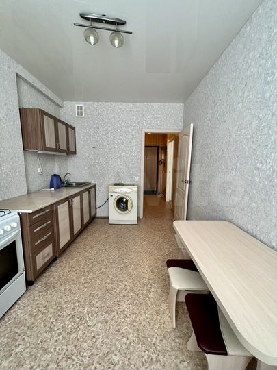 1-к. квартира, 42 м², 3/10 эт.