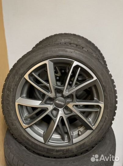 R17 Michelin X-Ice North 4 SUV 225/45, PCD 5x112 DIA 70.1