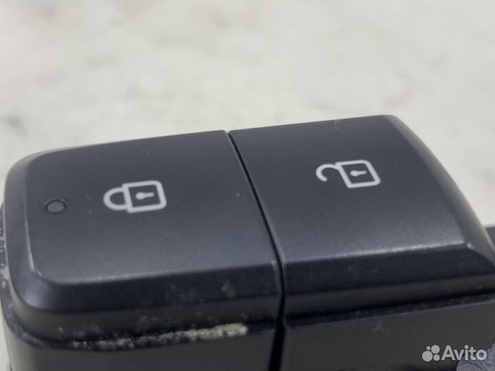 Блок кнопок передней правой двери KIA K5 DL3