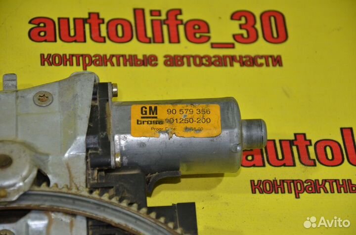 Стеклоподъемник передний Opel Zafira A