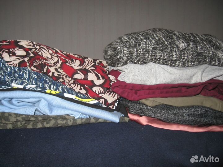 Большой пакет с жен.одеждой р.М-L (12 вещей)