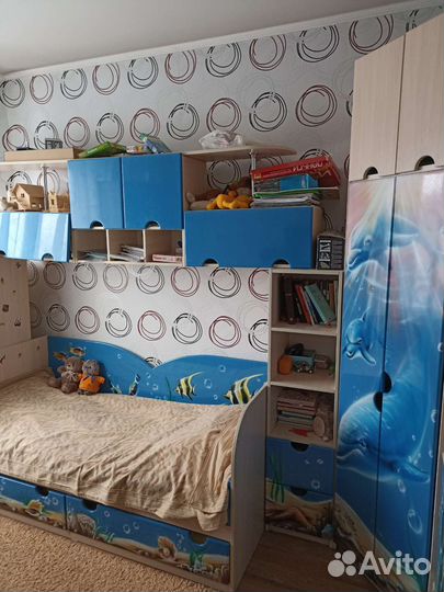 Продам спальный гарнитур бу