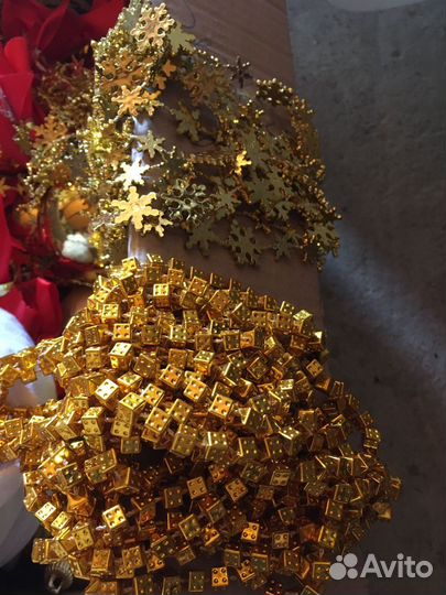 Елочные игрушки