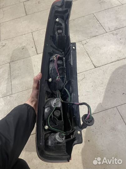 Оригинальный задний правый фонарь Икстреил Т30