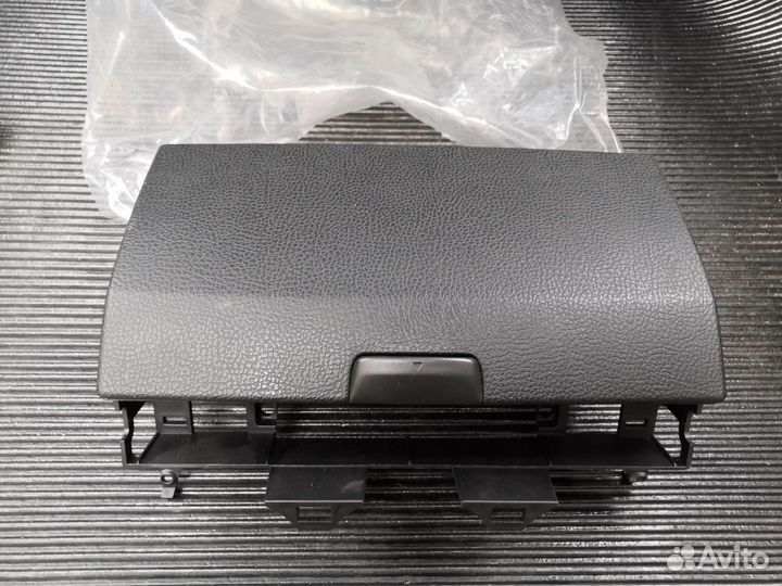 Бардачок mazda 6