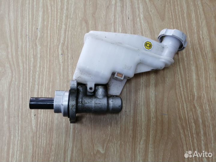 Тормозной цилиндр главный Hyundai I30 II Рестайлин