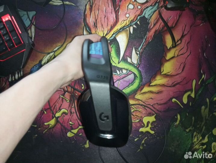 Logitech G335