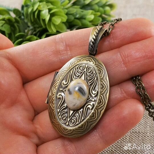 Медальон овальный Агат Lace кремовый бежевый