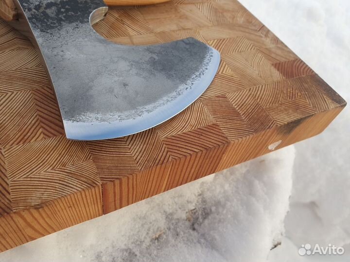 Топор кистевой