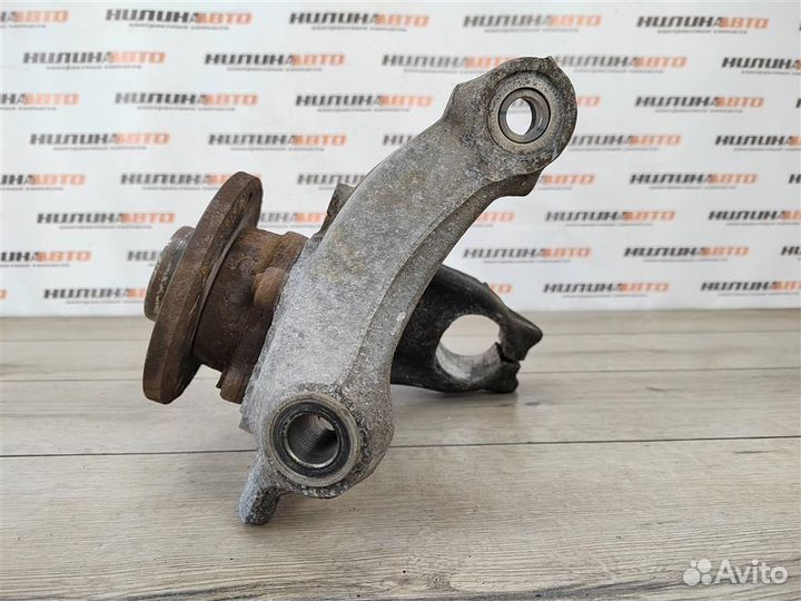 Кулак поворотный левый audi TT 8J 2006-2014