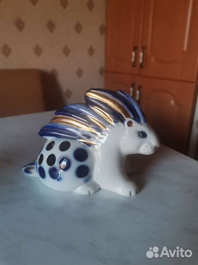 Фарфоровая карандашница дикобраз лфз