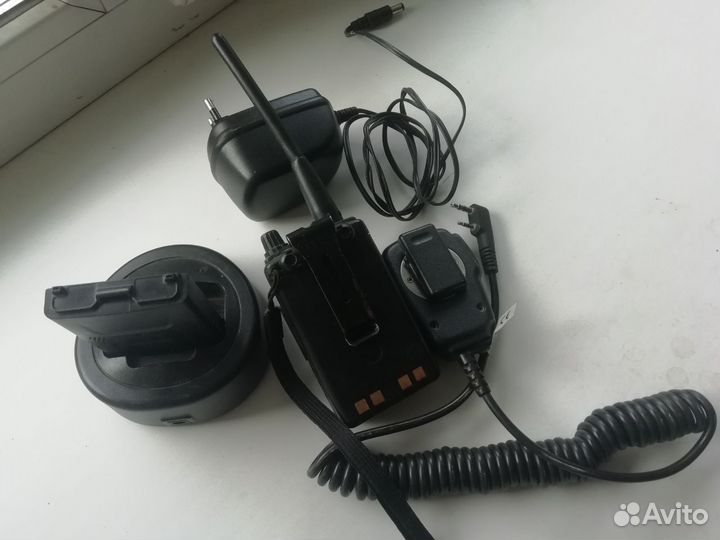 Носимая радиостанция Ajetrays AJ-450