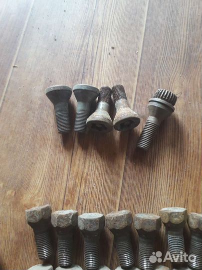 Колесные болты