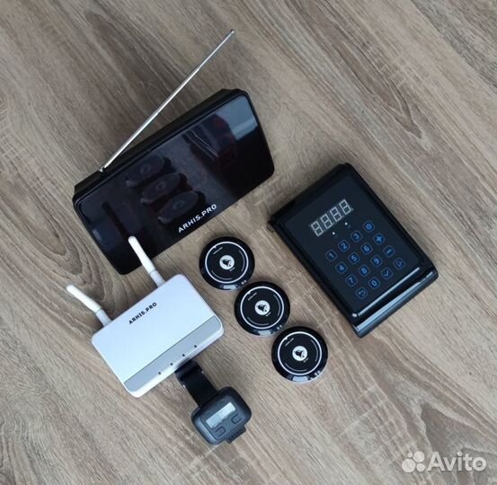 Кнопка вызова официанта комплект с часами и табло