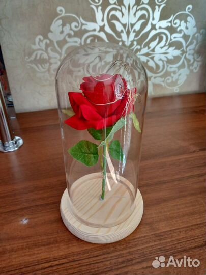 Роза,с подсветкой,в колбе