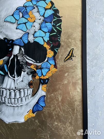 Картина на холсте с поталью в рамке