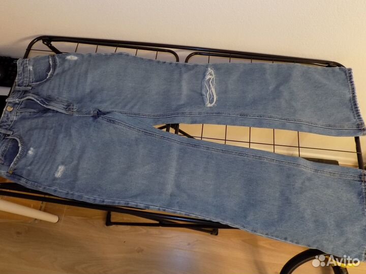 Джинсы stradivarius