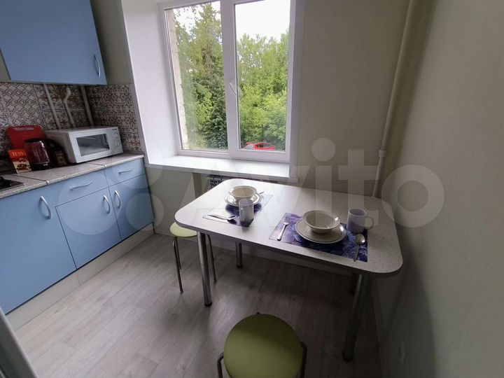 2-к. квартира, 60 м², 2/5 эт.