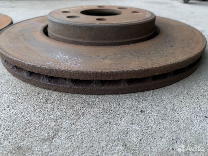 Диск тормозной передний Renault Megane 1