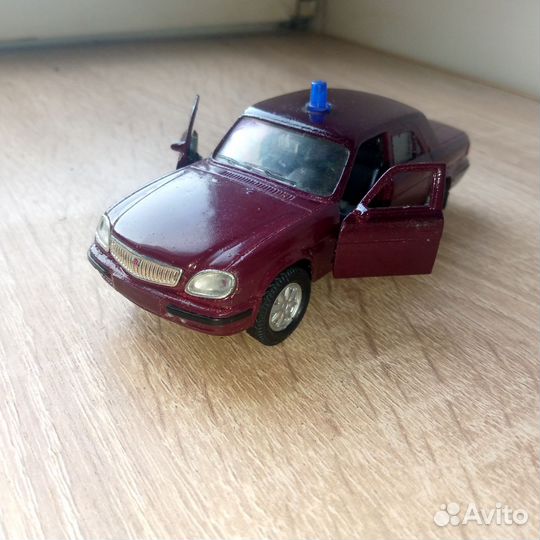 Модель автомобиля газ Волга 31105