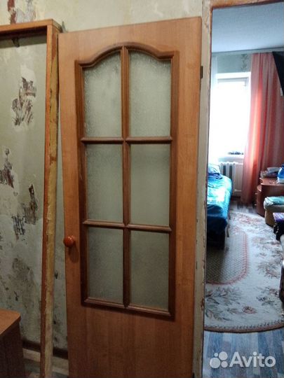 Межкомнатные двери бу 70 см с коробкой