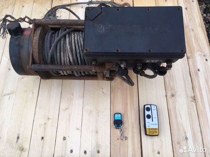 Лебедка sprut 9000