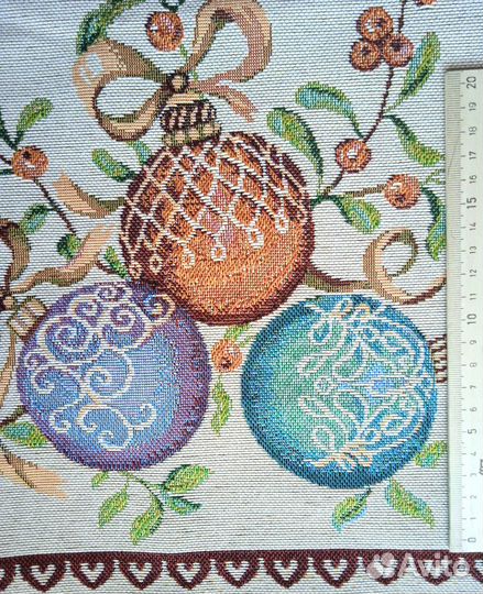 Новогодние шары. 45 х 140 столешница гобеленовая