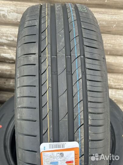 Tracmax X-Privilo TX3 235/55 R18 101Y