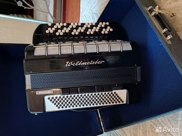 Продаю готово-выборный баян Weltmeister Grandina