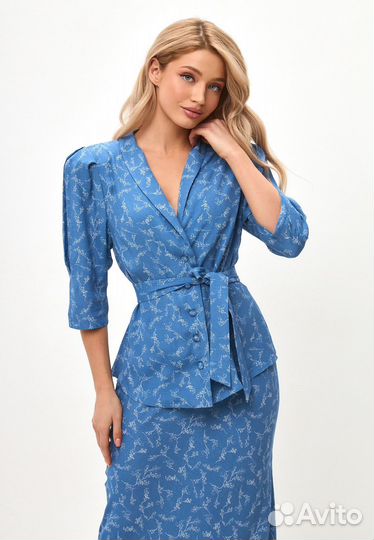 Костюм женский