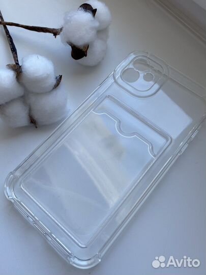 Прозрачный чехол с картхолдером на iPhone 11