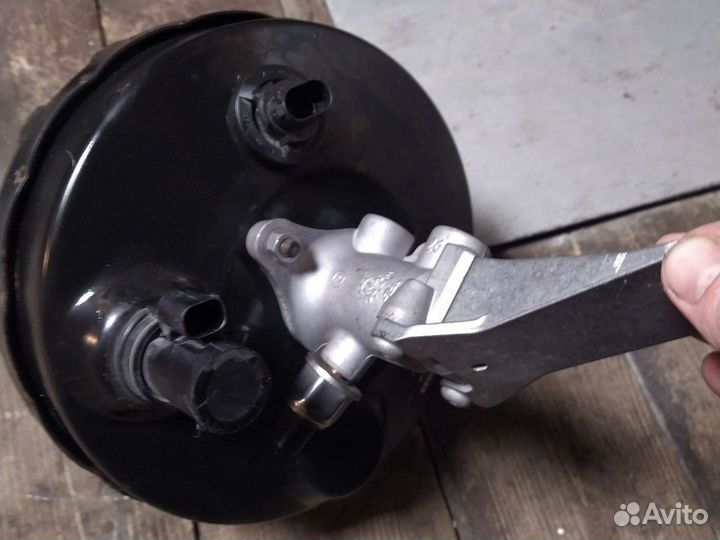 Вакуумный усилитель тормозов ML w164 GL x164 Merce