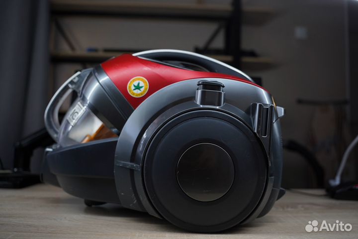 Пылесос LG VC5316nnts в хорошем состоянии