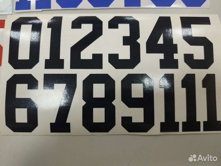 Цифра на хоккейный шлем (комплект 28 наклеек)