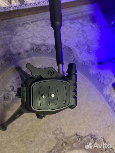 Штатив для фотоаппарата