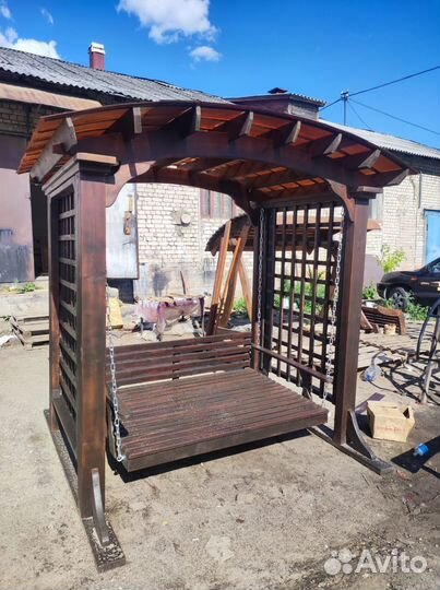 Качель пергола с крышей